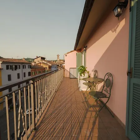 Appartement Attico Centro Langhexplorer *